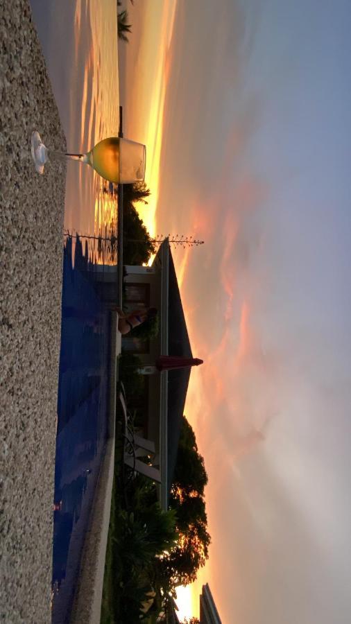 Villa Mountainview Guesthouse Dimiao Bagian luar foto